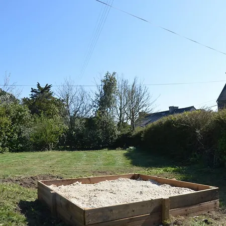 Maison Typique Avec Jardin, 5km De La Plevenon